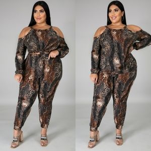 2pc Cold Shoulder Jogger Set